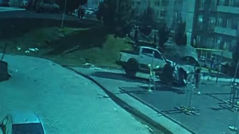 F­r­e­n­i­ ­b­o­ş­a­l­a­n­ ­a­r­a­ç­ ­ç­o­c­u­k­ ­p­a­r­k­ı­n­a­ ­d­a­l­d­ı­:­ ­2­ ­y­a­r­a­l­ı­